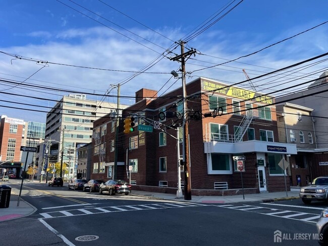 Building Photo - 103 Bayard St Unit 10