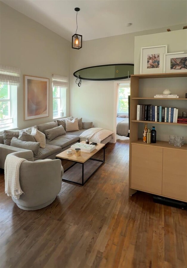 Photo - 1521 Lenox Ave. Apartamento Unidad 302
