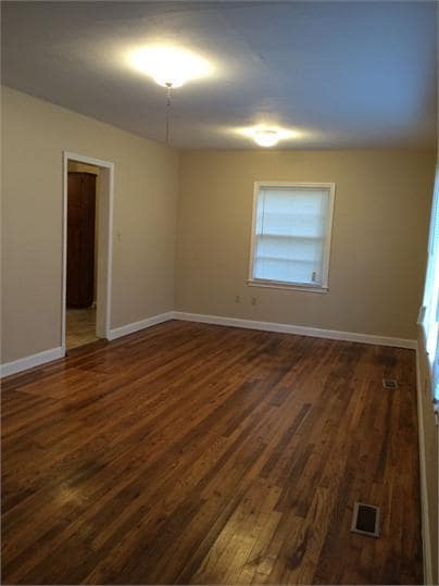Photo - 1710 W Whitney Ave
