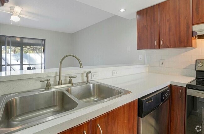 Building Photo - 4912 25th St W Rental