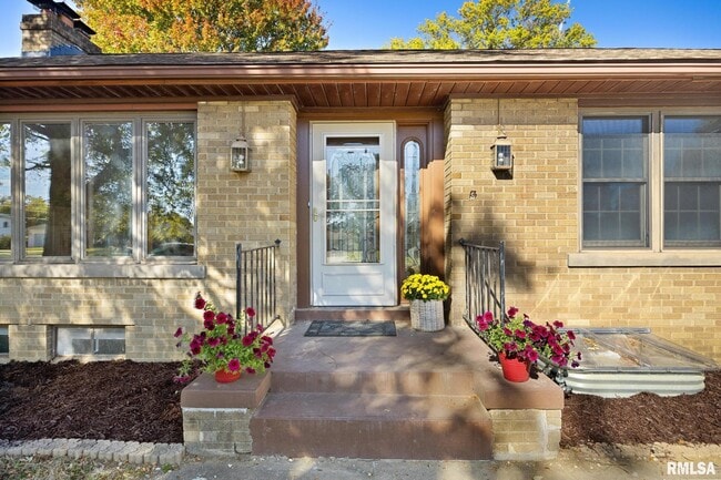 Photo - 205 W Glen Ave