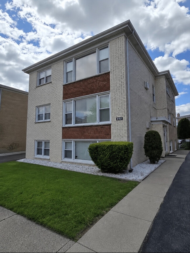 Building Photo - 8157 W Smith Ln Unit A