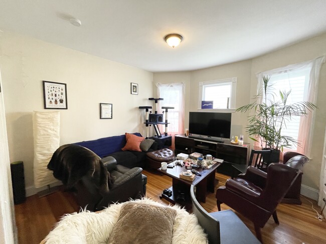 Photo - 26 Taft St Unit 3