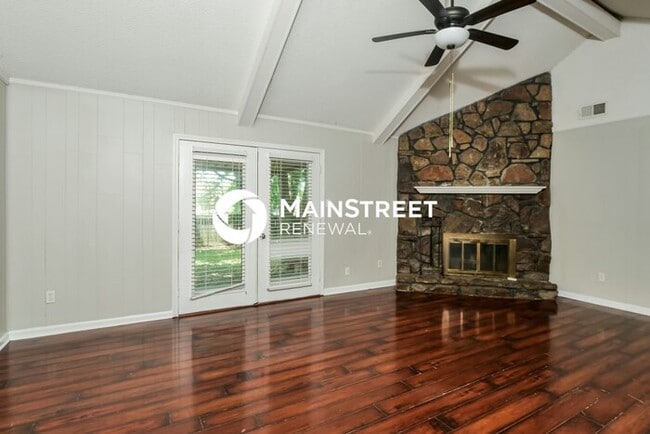 3 Bedroom Pet-Friendly Home in Cordova, TN with Main Street Renewal