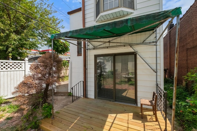 Photo - 1315 Hampton Ave Unit 2