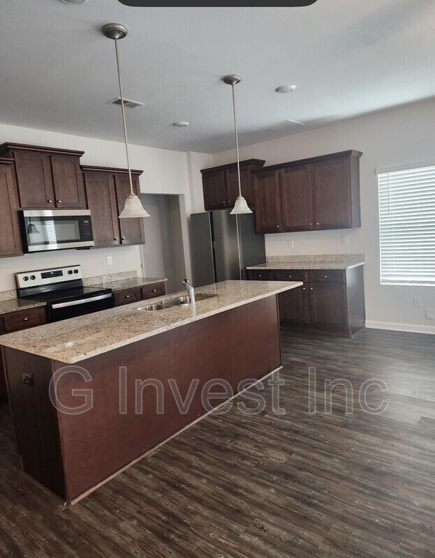 Photo - 7484 Knoll Hollow Rd