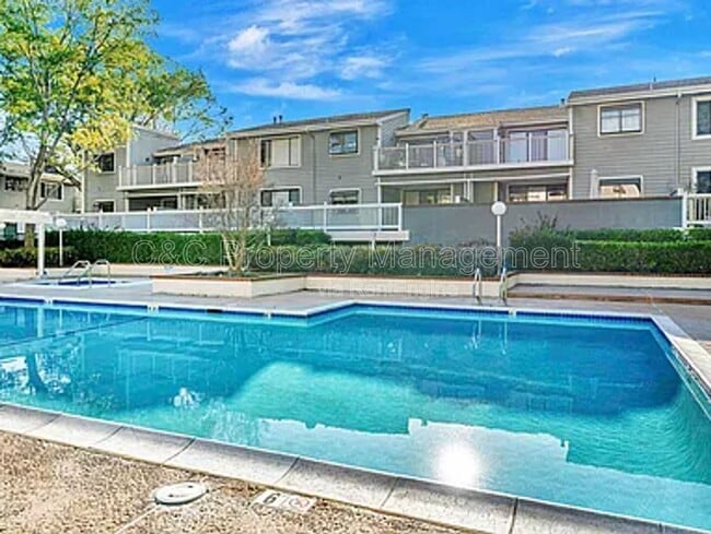 Photo - 37050 Meadowbrook Common Unit 203