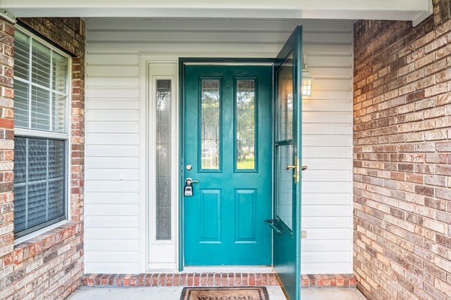 Photo - Updated 3BR in Bluewater Bay!!