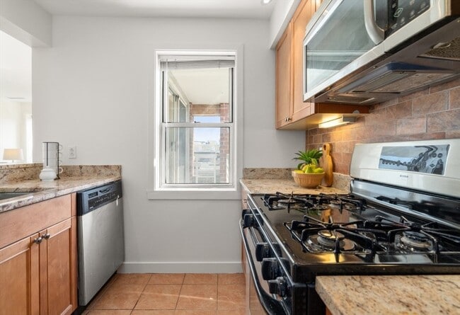 Photo - 20 Chestnut St Unit 406