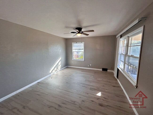 Photo - 2811 NW 21st Pl