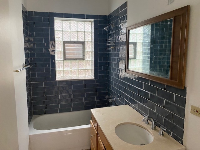 Bathroom - 4922 N Kedzie Ave Unit 2W
