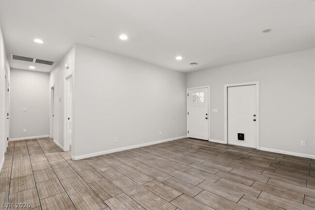 Photo - 4966 Andover Dr