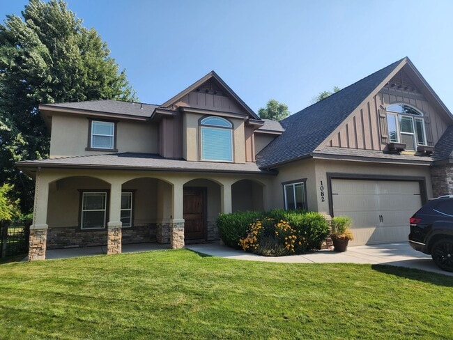 Photo - Beautiful 4 bedroom, 3 bath home in Meridian.