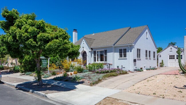 Photo - 4455 Swift Ave Unidad 4455