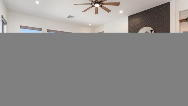 Photo - 2025 W Calle De Sol