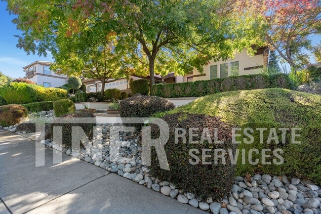 Photo - 4616 Gatwick Way