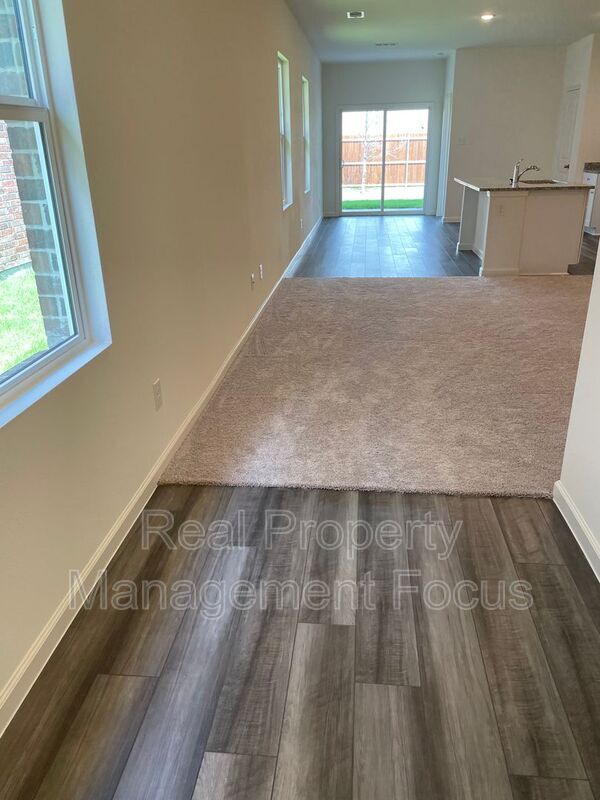 Photo - 1805 Washington St