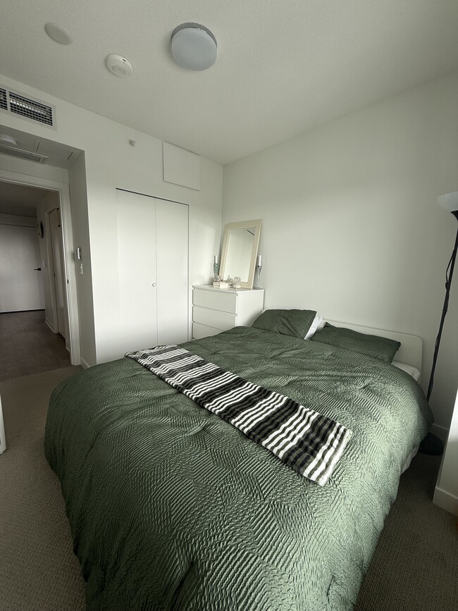 Photo - 1401 Hunter St Unit 7 Floor South Facing