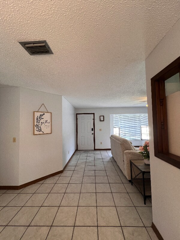 1300 Emerson Dr NE
