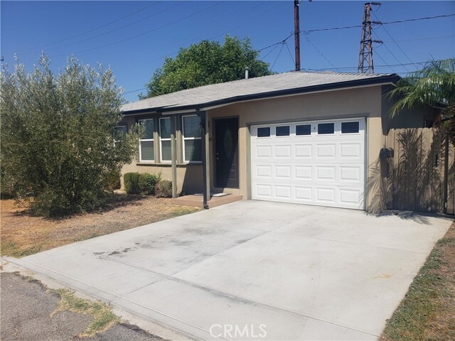Building Photo - 10645 Lynrose St Rental