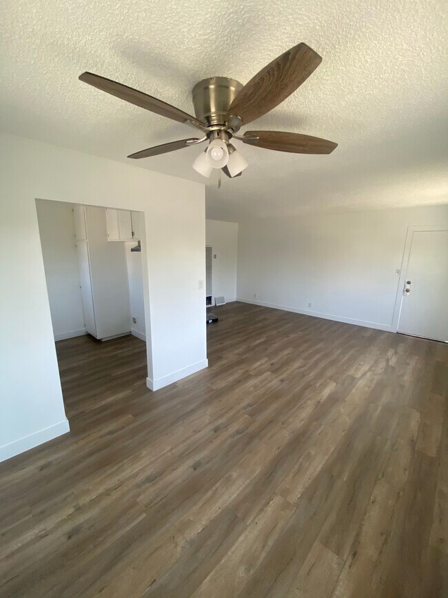 Photo - 2630 S Hobart Blvd Unit #7