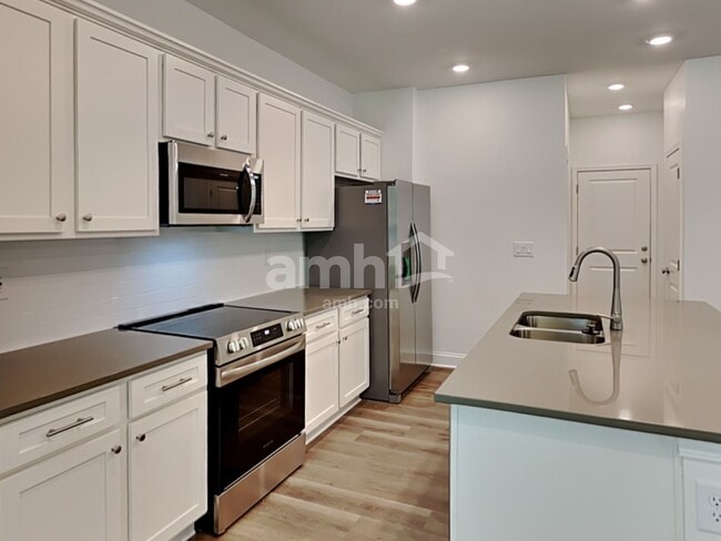 Photo - 625 Smt Vw Ln