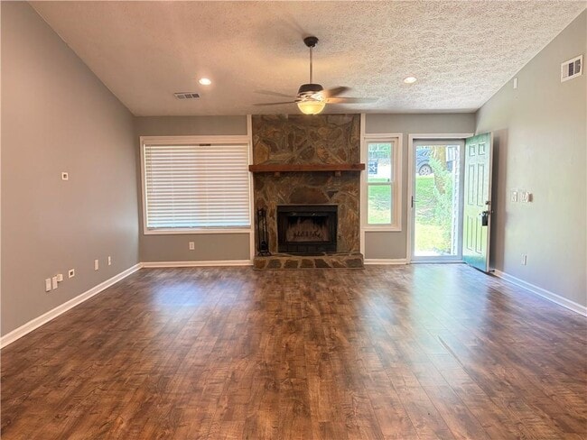 Photo - 2845 Appling Way NW