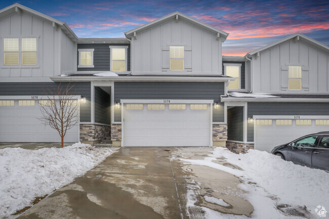 Building Photo - 5176 N Marble Fox Way Rental
