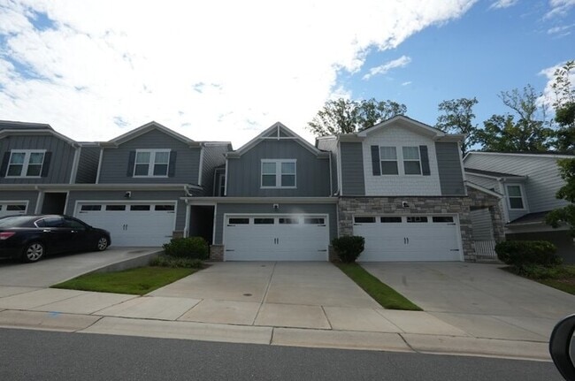 Almost new town home available now! - Almost new town home available now!