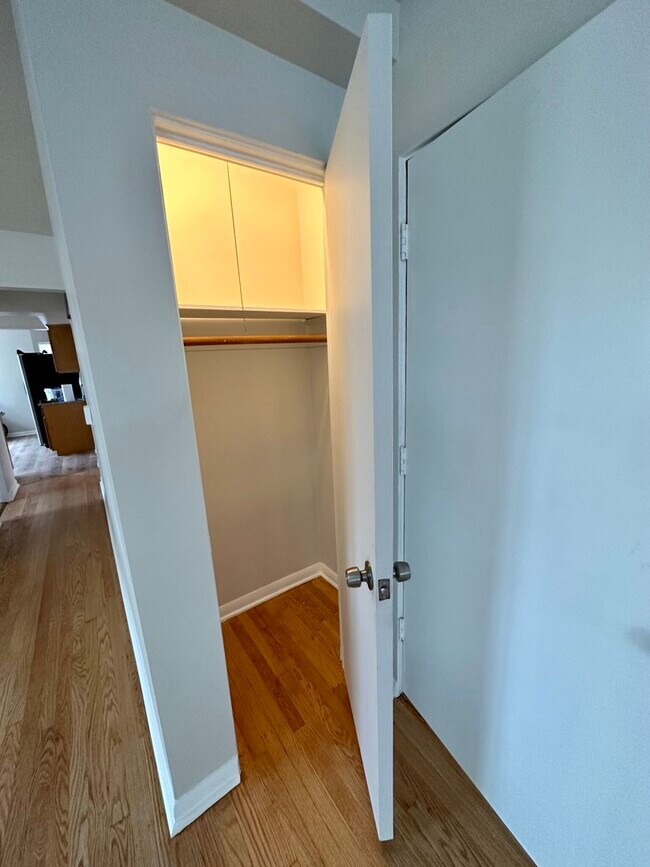 Photo - 5640 N Talman Ave Unit 2