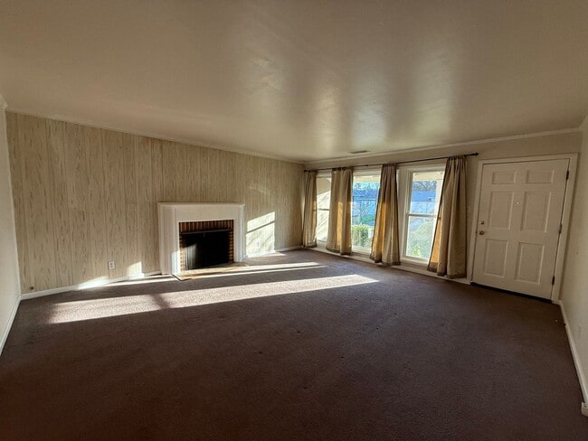 Photo - Spacious 2 bed 1 bath available now!