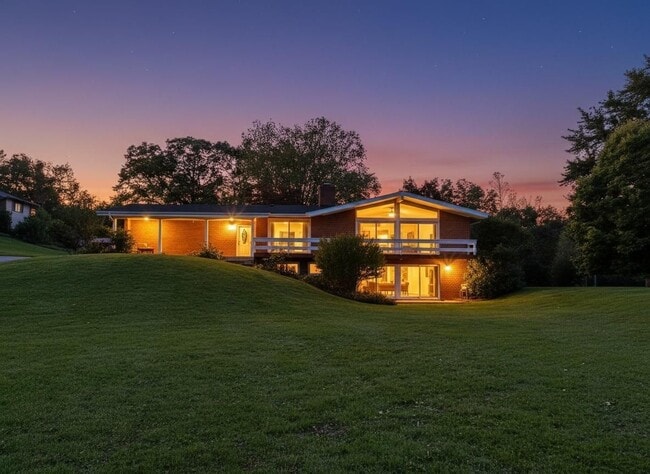 Photo - 71 Lake Shore Dr