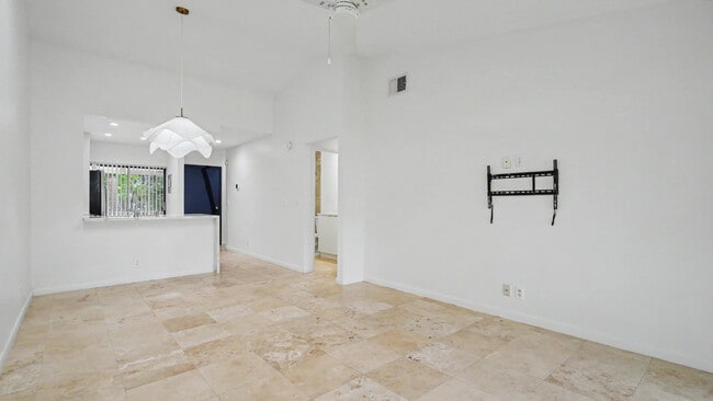 Photo - 3939 NE 5th Ave Unit A201