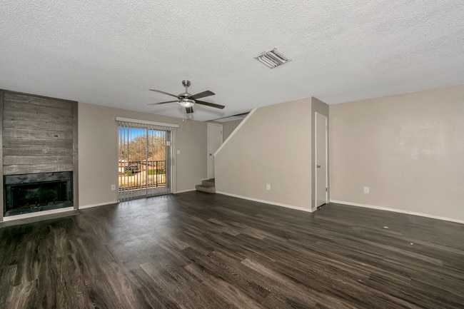 Photo - Agave Villas Apartment Homes