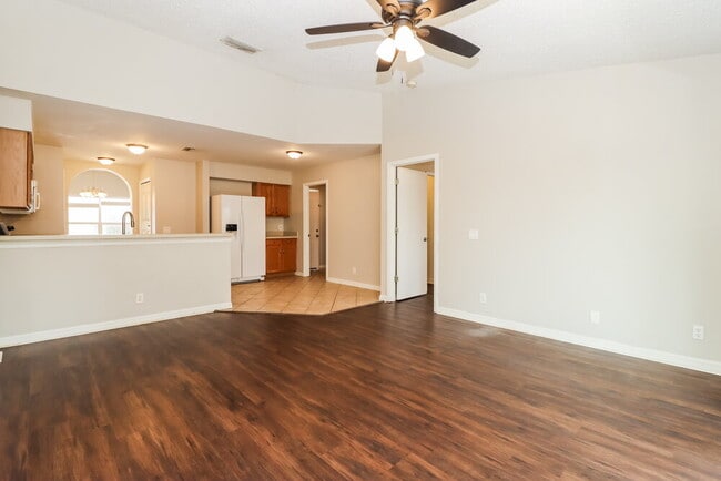 Photo - 13330 Prestwick Dr