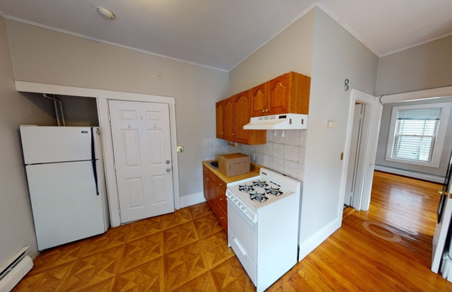 Building Photo - 224 Banks St Rental