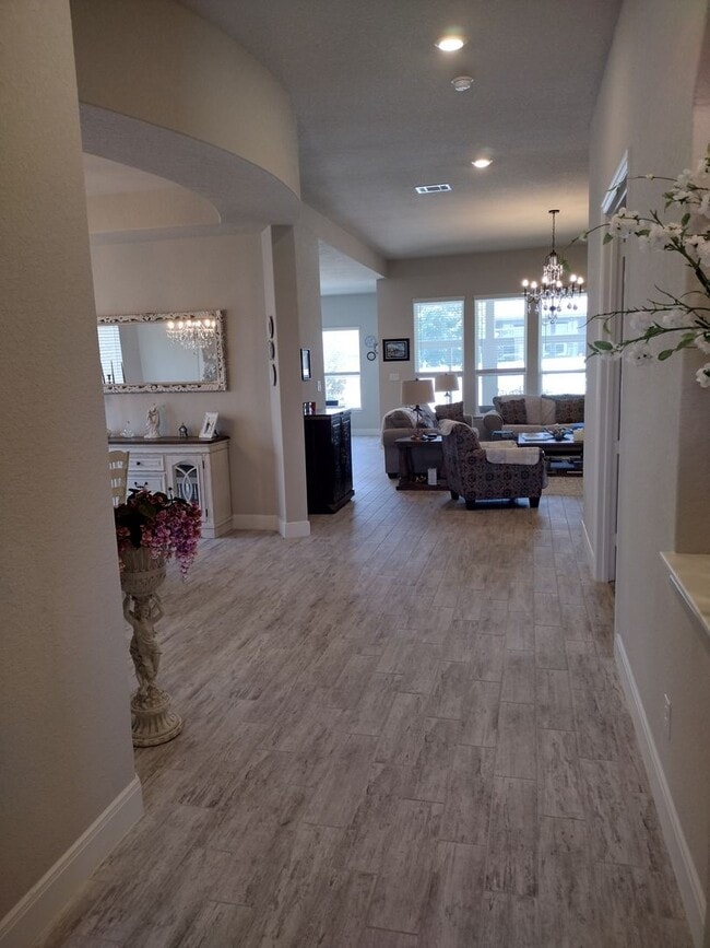 Photo - Beautiful 4 bedroom with a pool!!!