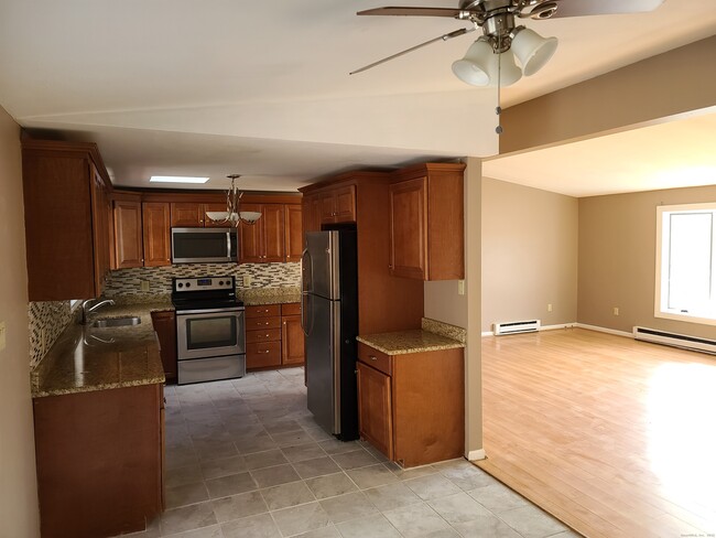 Photo - 155 Flanders Rd