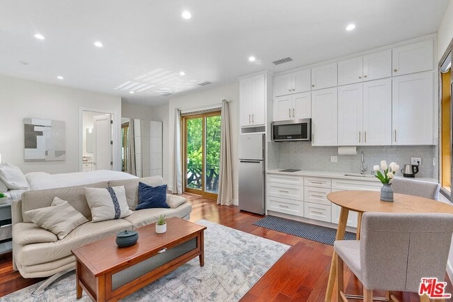 Building Photo - 4409 Portico Pl Unit A