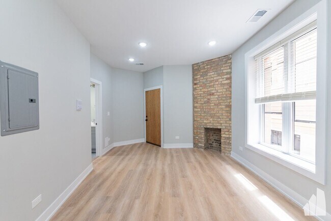 Photo - 428 W Belden Ave