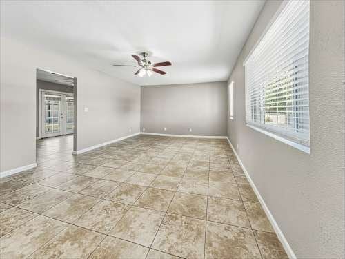 Building Photo - 3843 W Bloomfield Rd