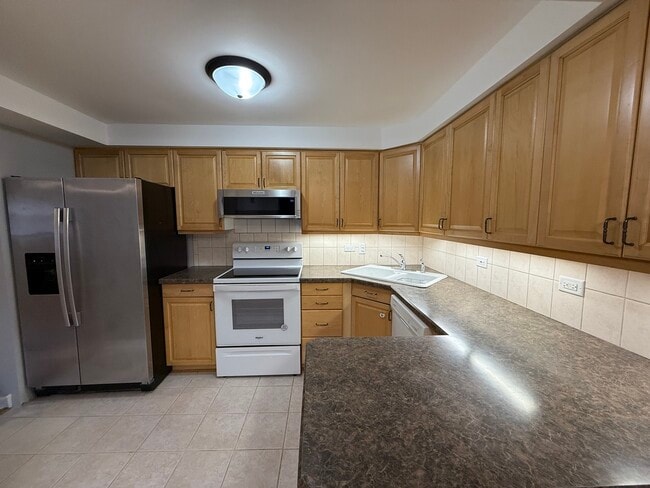 Photo - 6616 W 64th Pl Unidad 3W