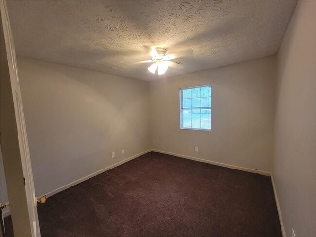 Photo - 6286 Love St