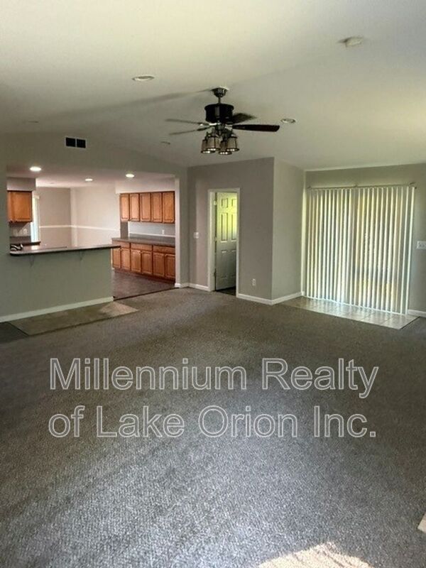 465 Trombley Rd