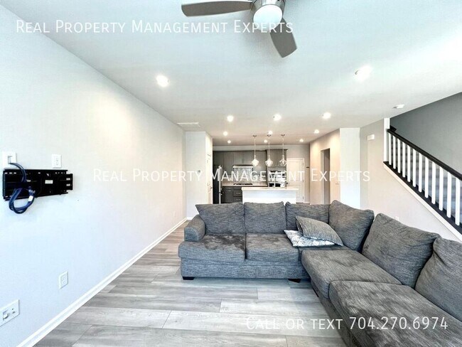 Photo - 1276 Brawley School Rd