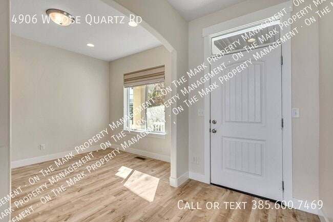 Photo - 4906 W Rose Quartz