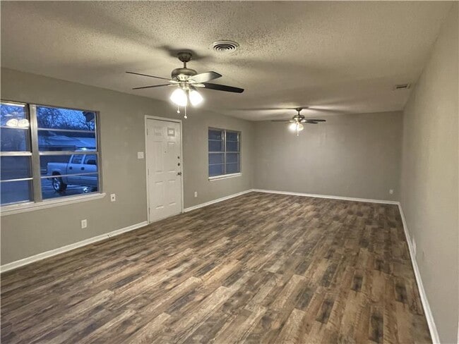 Photo - 1005 S 19th