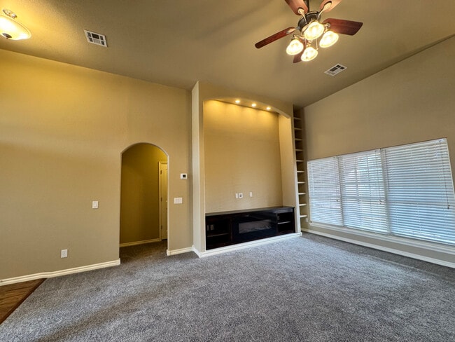 Photo - 1801 E Jacksonville St