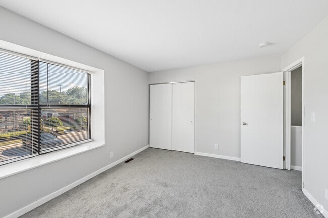 2BR, 1.5BA Townhouse - 1,026SF - Second Bedroom