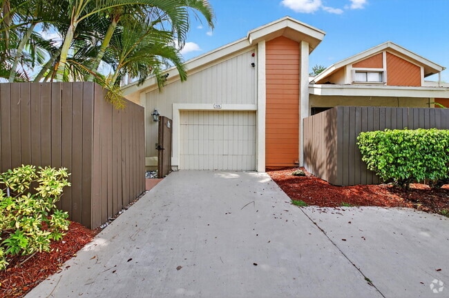 Building Photo - 7576 Sierra Terrace E Rental